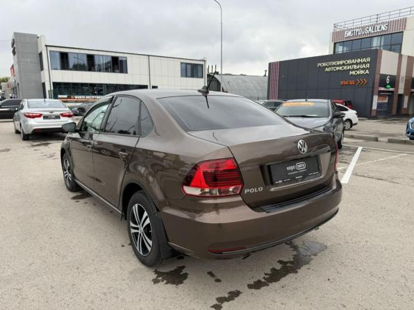 Volkswagen Polo V Рестайлинг с пробегом 2018 года, цена 1 100 000 рублей, 95442 км, седан, Автокод Объявления