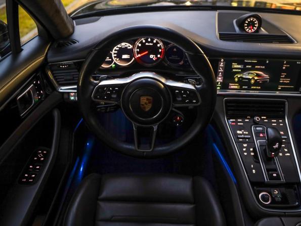 Porsche Panamera II с пробегом 2017 года, цена 7 899 000 рублей, 94773 км, лифтбек, Автокод Объявления