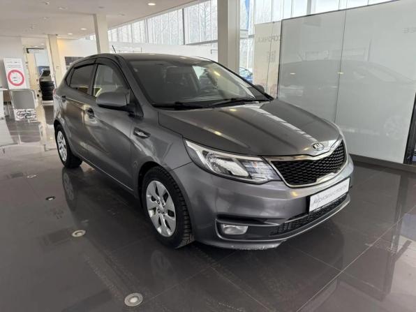 Kia Rio III Рестайлинг с пробегом 2017 года, цена 979 000 рублей, 151208 км, хэтчбек, Автокод Объявления