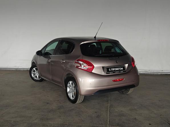 Peugeot 208 I с пробегом 2014 года, цена 539 000 рублей, 106462 км, хэтчбек, Автокод Объявления