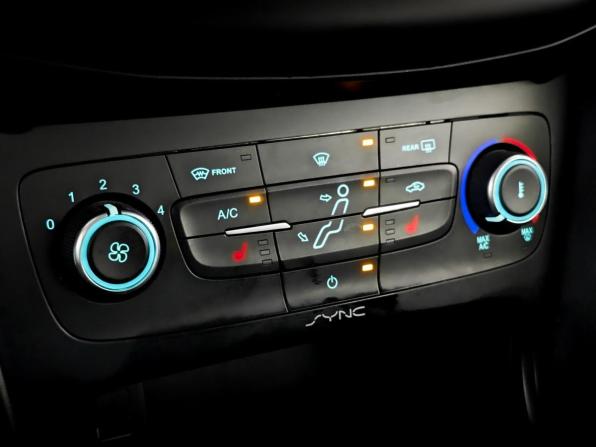 Ford Focus III Рестайлинг с пробегом 2018 года, цена 1 095 000 рублей, 118079 км, хэтчбек, Автокод Объявления