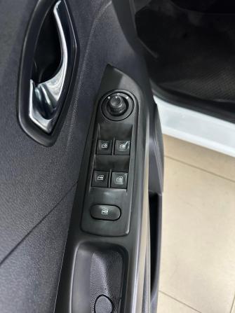 Renault Kaptur I с пробегом 2017 года, цена 1 190 000 рублей, 156100 км, внедорожник, Автокод Объявления