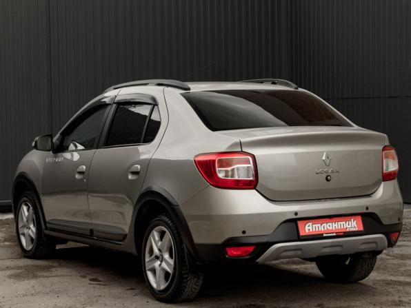 Renault Logan II Рестайлинг с пробегом 2019 года, цена 800 000 рублей, 172728 км, седан, Автокод Объявления