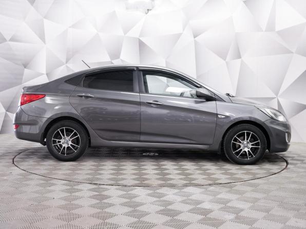 Hyundai Solaris I с пробегом 2013 года, цена 799 000 рублей, 179000 км, седан, Автокод Объявления
