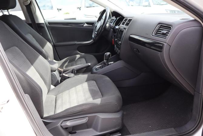 Volkswagen Jetta VI Рестайлинг с пробегом 2016 года, цена 1 149 000 рублей, 167000 км, седан, Автокод Объявления