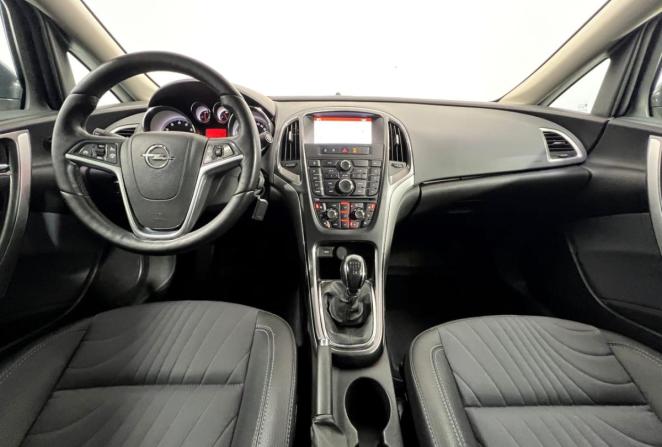 Opel Astra H Рестайлинг с пробегом 2014 года, цена 845 000 рублей, 117679 км, седан, Автокод Объявления