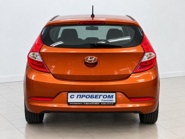 Hyundai Solaris I Рестайлинг с пробегом 2015 года, цена 695 000 рублей, 253147 км, хэтчбек, Автокод Объявления
