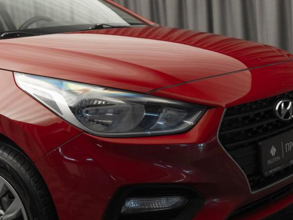 Hyundai Solaris II с пробегом 2019 года, цена 1 330 000 рублей, 141125 км, седан, Автокод Объявления