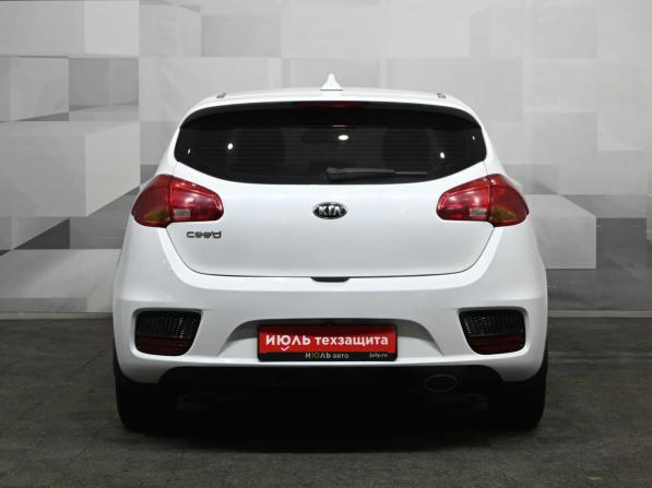 Kia Ceed II Рестайлинг с пробегом 2017 года, цена 1 250 000 рублей, 181934 км, хэтчбек, Автокод Объявления