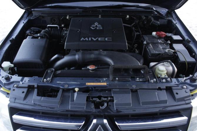 Mitsubishi Pajero IV с пробегом 2008 года, цена 1 590 000 рублей, 226588 км, внедорожник, Автокод Объявления