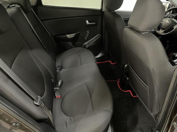 Kia Rio III Рестайлинг с пробегом 2015 года, цена 1 020 000 рублей, 119986 км, седан, Автокод Объявления