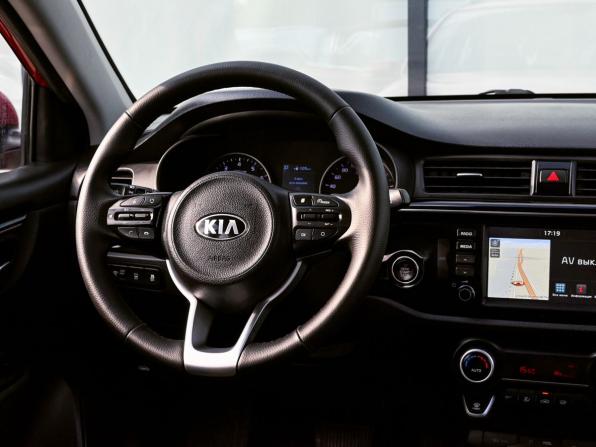 Kia Rio IV с пробегом 2018 года, цена 1 599 000 рублей, 59000 км, хэтчбек, Автокод Объявления