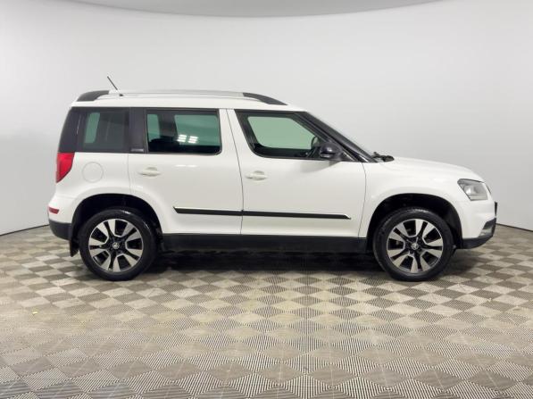 Skoda Yeti I Рестайлинг с пробегом 2015 года, цена 1 287 200 рублей, 133529 км, внедорожник, Автокод Объявления