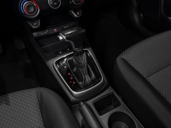Kia Rio IV Рестайлинг с пробегом 2021 года, цена 1 595 000 рублей, 60091 км, хэтчбек, Автокод Объявления