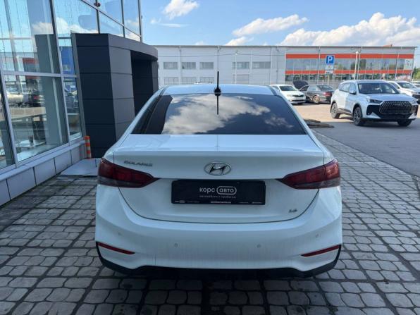 Hyundai Solaris II с пробегом 2018 года, цена 1 190 000 рублей, 161994 км, седан, Автокод Объявления