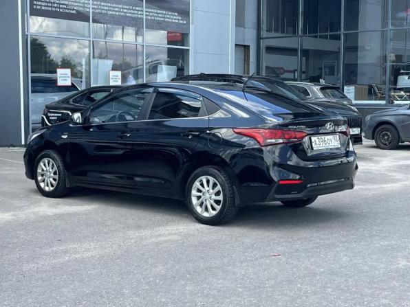Hyundai Solaris II с пробегом 2018 года, цена 1 400 000 рублей, 103692 км, седан, Автокод Объявления