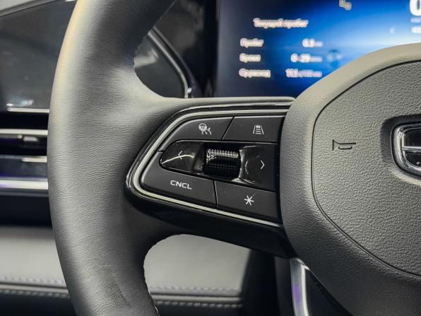 Geely Monjaro I Рестайлинг с пробегом 2025 года, цена 4 159 900 рублей, 2500 км, внедорожник, Автокод Объявления