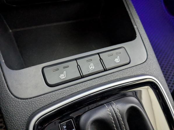 Kia Rio IV Рестайлинг с пробегом 2021 года, цена 1 755 000 рублей, 93211 км, хэтчбек, Автокод Объявления