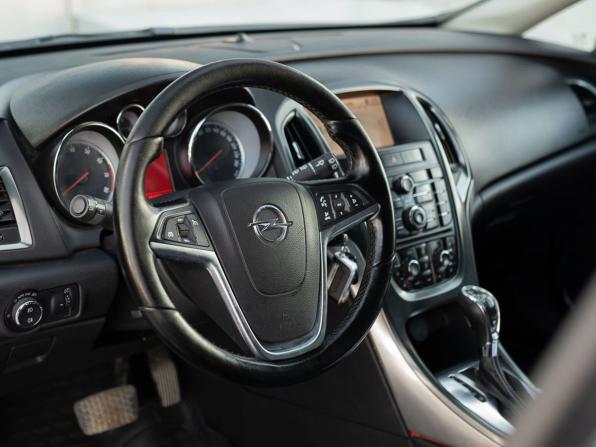 Opel Astra J с пробегом 2011 года, цена 830 000 рублей, 184004 км, универсал, Автокод Объявления