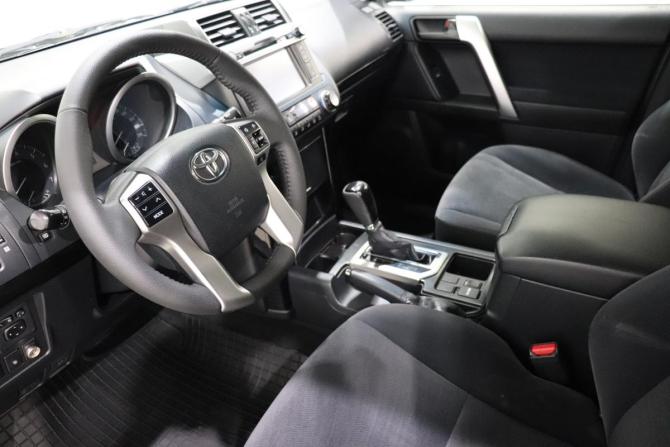 Toyota Land Cruiser Prado 150 Series Рестайлинг 1 с пробегом 2014 года, цена 3 180 000 рублей, 123114 км, внедорожник, Автокод Объявления