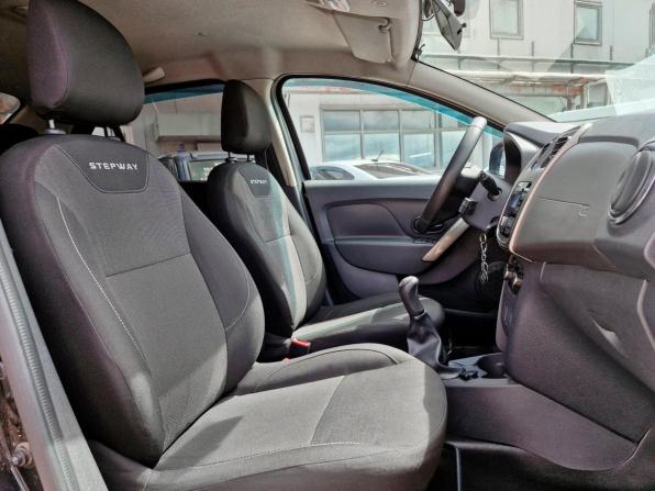 Renault Logan II Рестайлинг с пробегом 2020 года, цена 809 000 рублей, 193039 км, седан, Автокод Объявления
