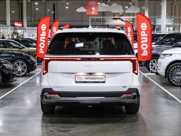 Kia Carnival IV Рестайлинг с пробегом 2024 года, цена 5 899 700 рублей, 32546 км, минивэн, Автокод Объявления