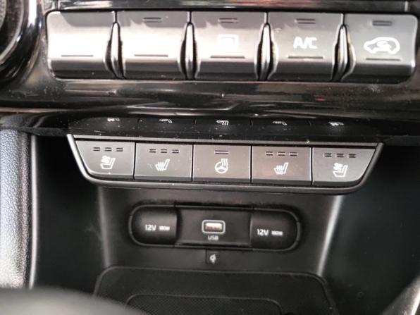 Kia Sportage IV Рестайлинг с пробегом 2021 года, цена 2 799 800 рублей, 113928 км, внедорожник, Автокод Объявления