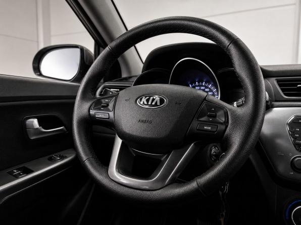 Kia Rio III Рестайлинг с пробегом 2015 года, цена 929 000 рублей, 131300 км, седан, Автокод Объявления