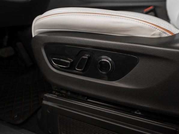 GAC M8 с пробегом 2024 года, цена 4 250 000 рублей, 49874 км, минивэн, Автокод Объявления