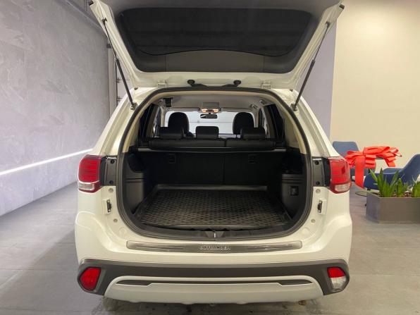 Mitsubishi Outlander III Рестайлинг 3 с пробегом 2020 года, цена 2 680 000 рублей, 86306 км, внедорожник, Автокод Объявления