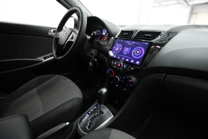 Hyundai Solaris I с пробегом 2011 года, цена 600 000 рублей, 277000 км, седан, Автокод Объявления