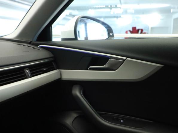 Audi A4 V (B9) Рестайлинг с пробегом 2021 года, цена 2 725 000 рублей, 44807 км, седан, Автокод Объявления