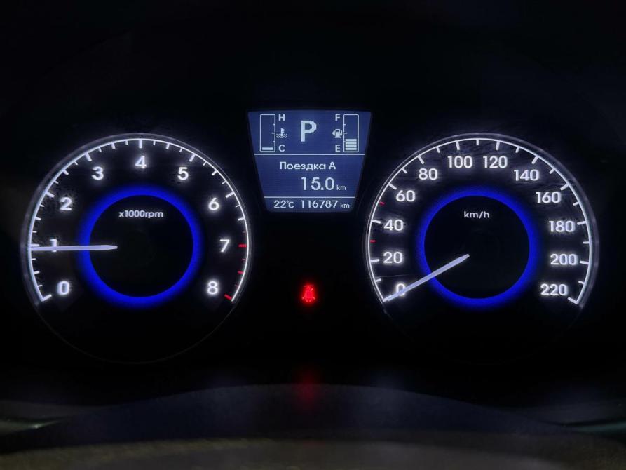 Hyundai Solaris I Рестайлинг Екатеринбург  - изображение 17