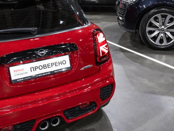 Mini Hatch III (F55/F56) Рестайлинг с пробегом 2019 года, цена 3 099 700 рублей, 52811 км, хэтчбек, Автокод Объявления