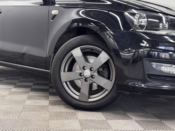 Volkswagen Polo V Рестайлинг с пробегом 2016 года, цена 1 190 000 рублей, 115687 км, седан, Автокод Объявления