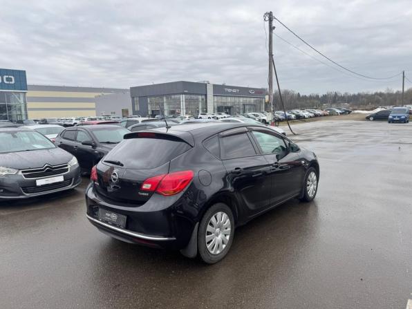 Opel Astra J Рестайлинг с пробегом 2013 года, цена 683 200 рублей, 188457 км, хэтчбек, Автокод Объявления