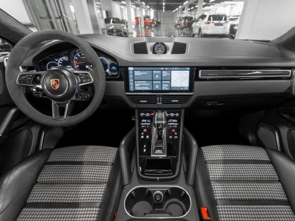 Porsche Cayenne III с пробегом 2019 года, цена 9 990 000 рублей, 82800 км, внедорожник, Автокод Объявления