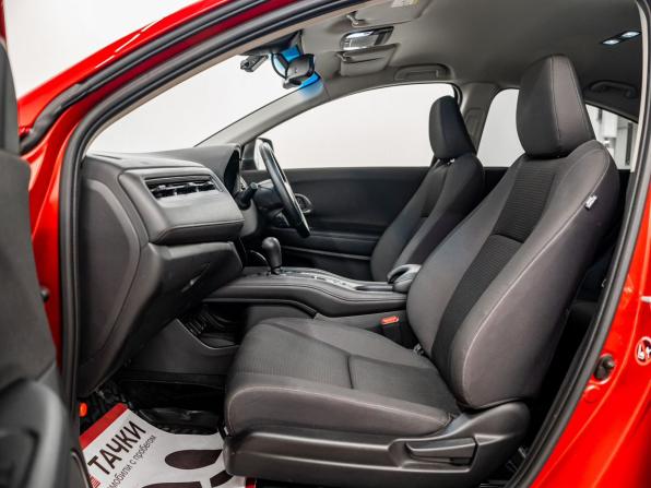 Honda Vezel I Рестайлинг с пробегом 2019 года, цена 1 999 000 рублей, 38008 км, внедорожник, Автокод Объявления