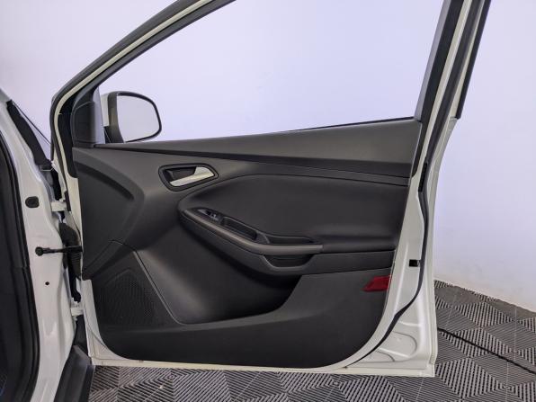 Ford Focus III Рестайлинг с пробегом 2018 года, цена 1 150 000 рублей, 98402 км, хэтчбек, Автокод Объявления