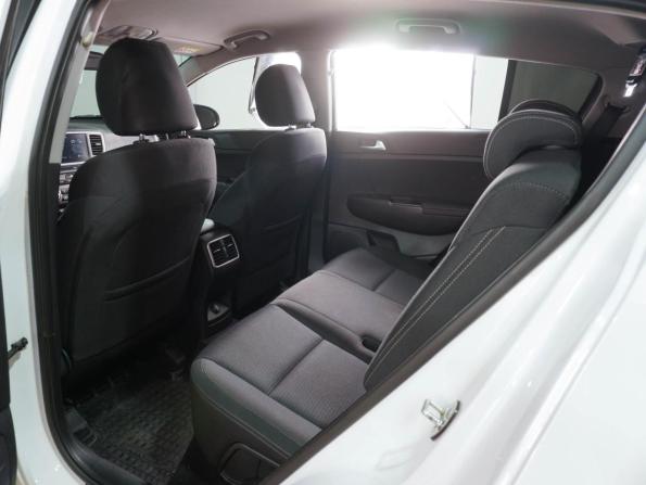 Kia Sportage IV Рестайлинг с пробегом 2022 года, цена 2 599 000 рублей, 97212 км, внедорожник, Автокод Объявления