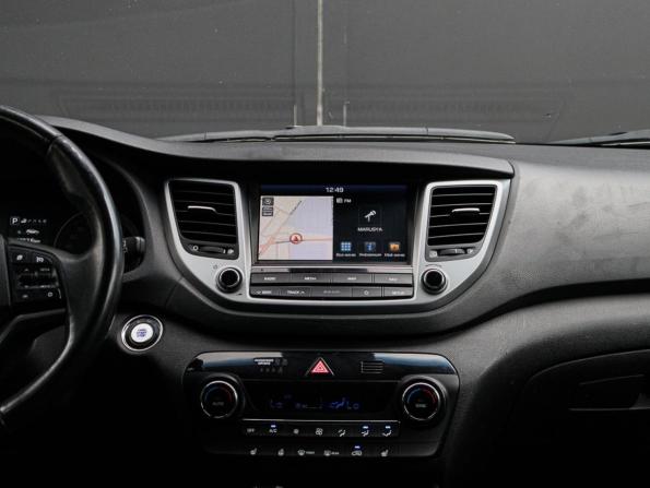Hyundai Tucson III Рестайлинг с пробегом 2018 года, цена 1 690 000 рублей, 298385 км, внедорожник, Автокод Объявления