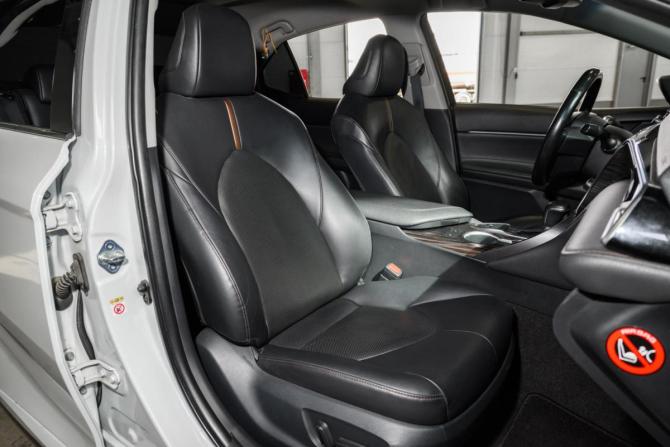 Toyota Camry VIII (XV70) с пробегом 2018 года, цена 2 450 000 рублей, 135018 км, седан, Автокод Объявления