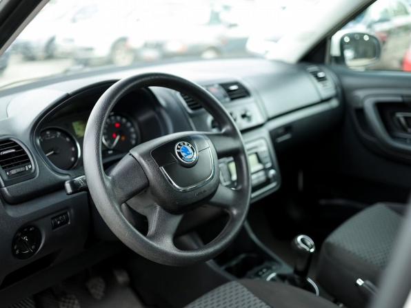 Skoda Fabia II Рестайлинг с пробегом 2011 года, цена 599 000 рублей, 179311 км, хэтчбек, Автокод Объявления
