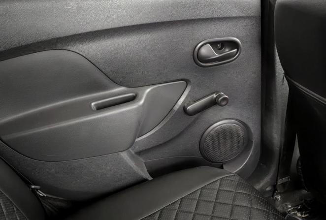 Renault Sandero II Рестайлинг с пробегом 2019 года, цена 1 200 000 рублей, 94459 км, хэтчбек, Автокод Объявления