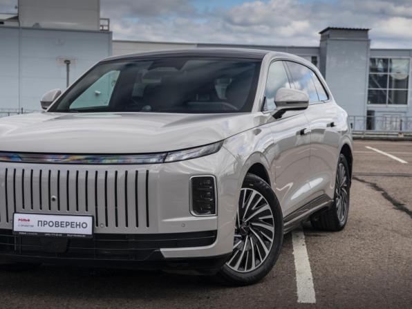Exeed Exlantix ET с пробегом 2025 года, цена 4 800 000 рублей, 9823 км, внедорожник, Автокод Объявления