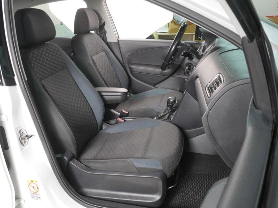 Volkswagen Polo V Рестайлинг Воронеж  - изображение 8