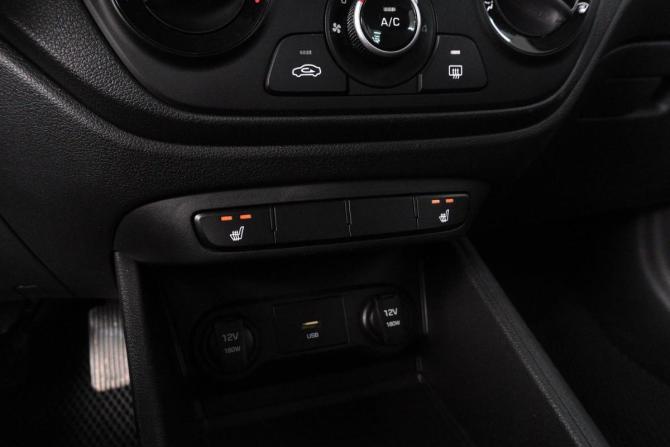 Hyundai Solaris II Рестайлинг с пробегом 2021 года, цена 1 559 000 рублей, 117731 км, седан, Автокод Объявления