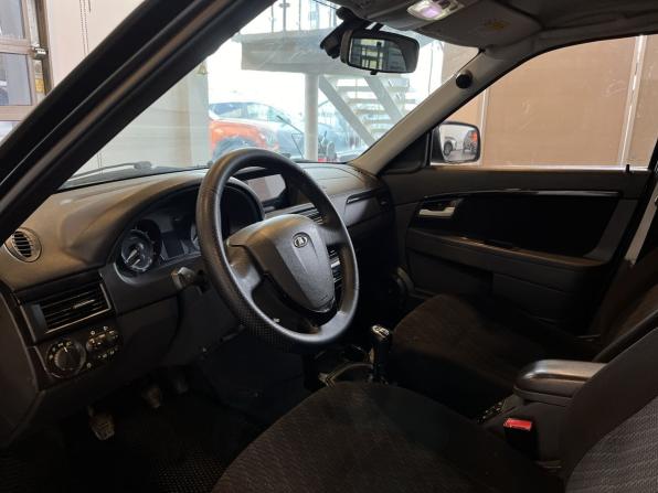 Lada (ВАЗ) Priora I Рестайлинг с пробегом 2014 года, цена 394 000 рублей, 215806 км, седан, Автокод Объявления