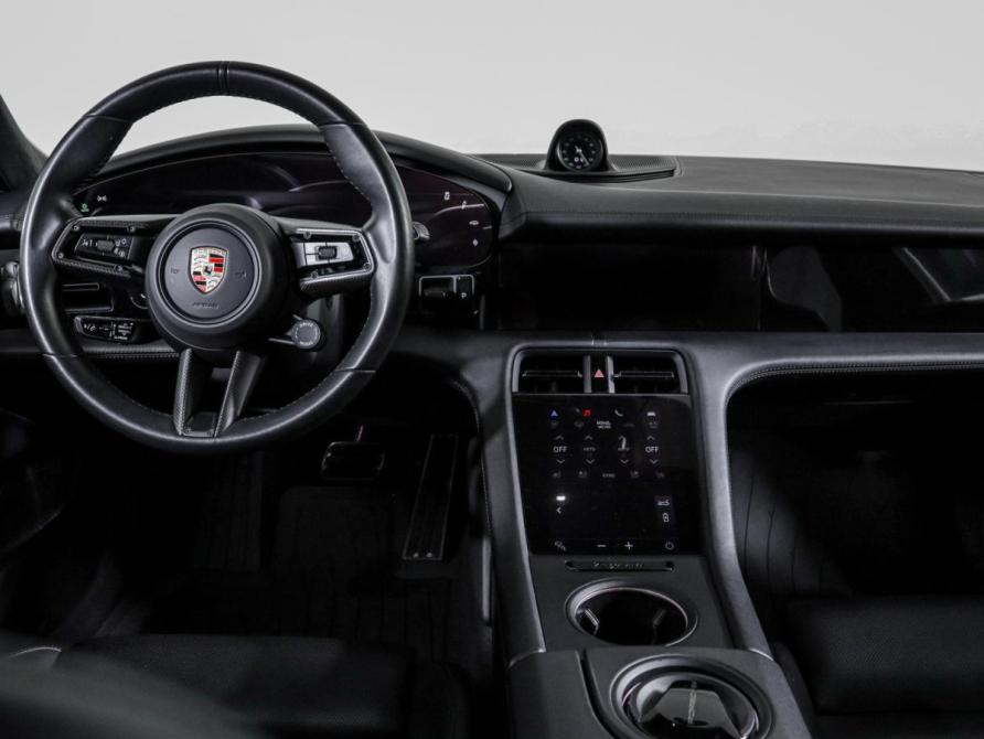 Porsche Taycan I Москва  - изображение 12