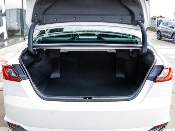 Toyota Camry IX (XV80) China Market с пробегом 2025 года, цена 4 099 000 рублей, 97 км, седан, Автокод Объявления